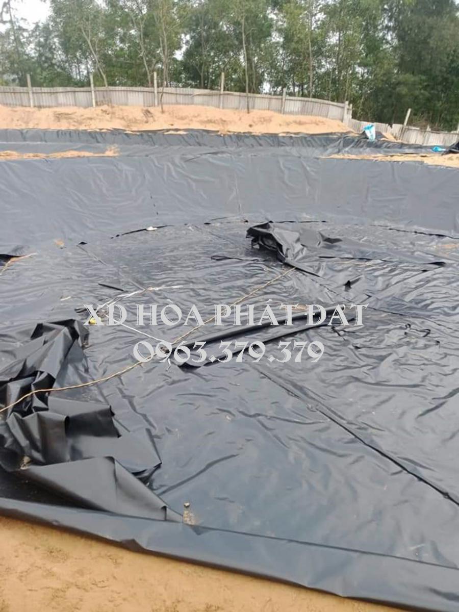 Hình ảnh : bạt nhựa đen HDPE lót ao hồ chống thấm nước Hòa Phát Đạt