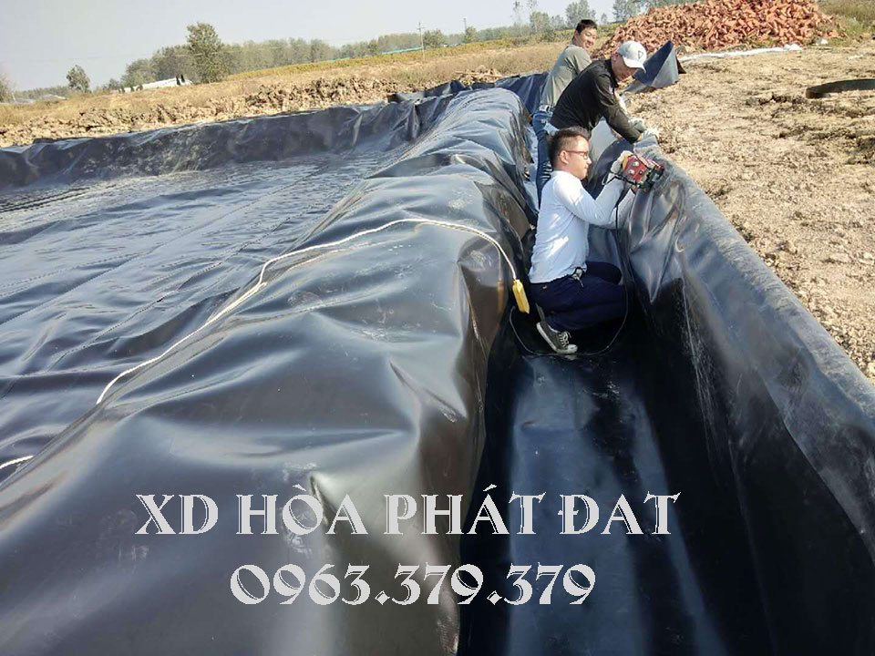Hình ảnh : Sản phẩm bạt lót ao hồ HDPE chống thấm nước Hòa Phát Đạt